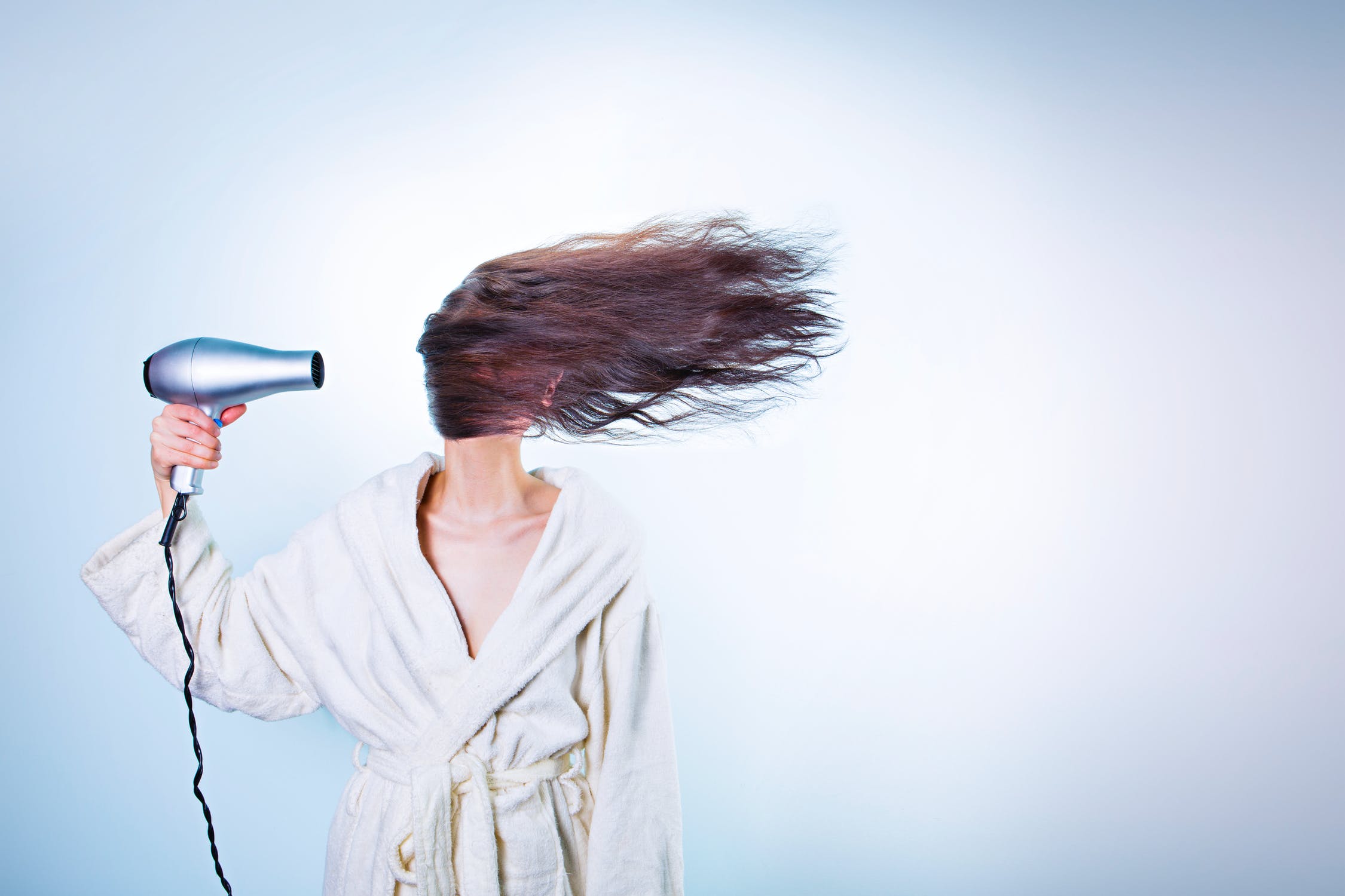 Der Kampf gegen Haarausfall: Was tun?